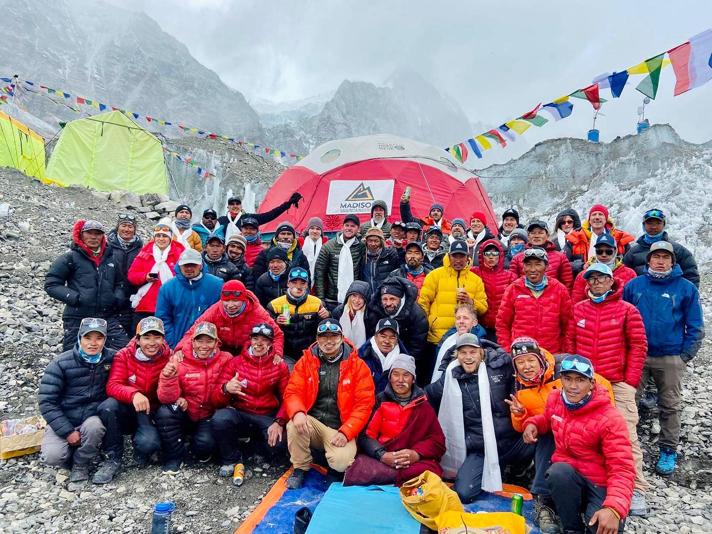 Lhotse Expedition 2013 team